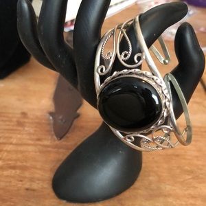 Onyx cuff bracelet silver scroll work NWOT